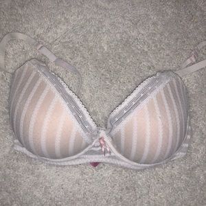 Betsy Johnson bra